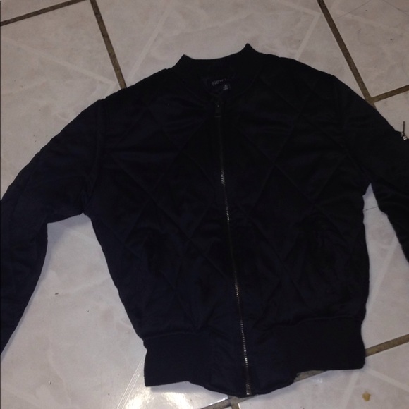 Black bomber jacket - Picture 1 of 4
